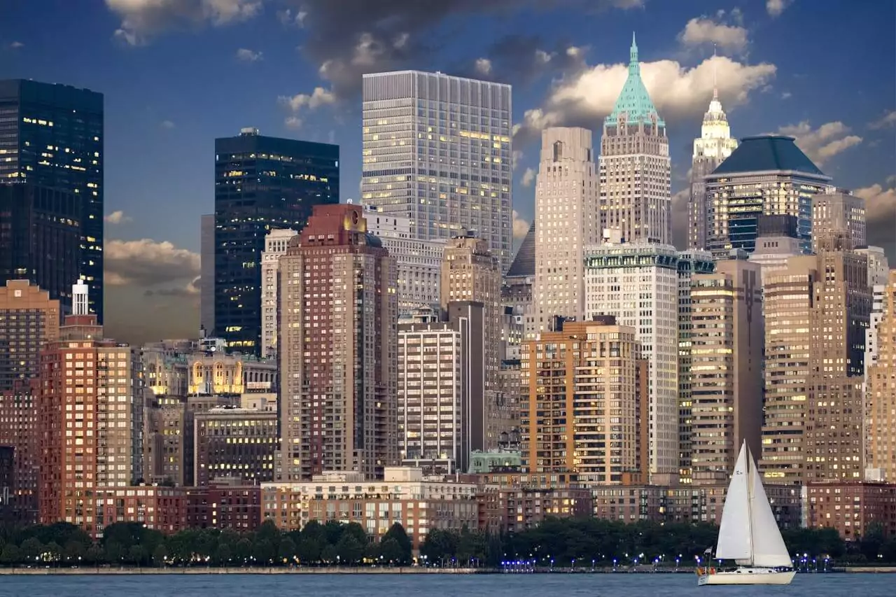 Manhattan Corporate Lawyer